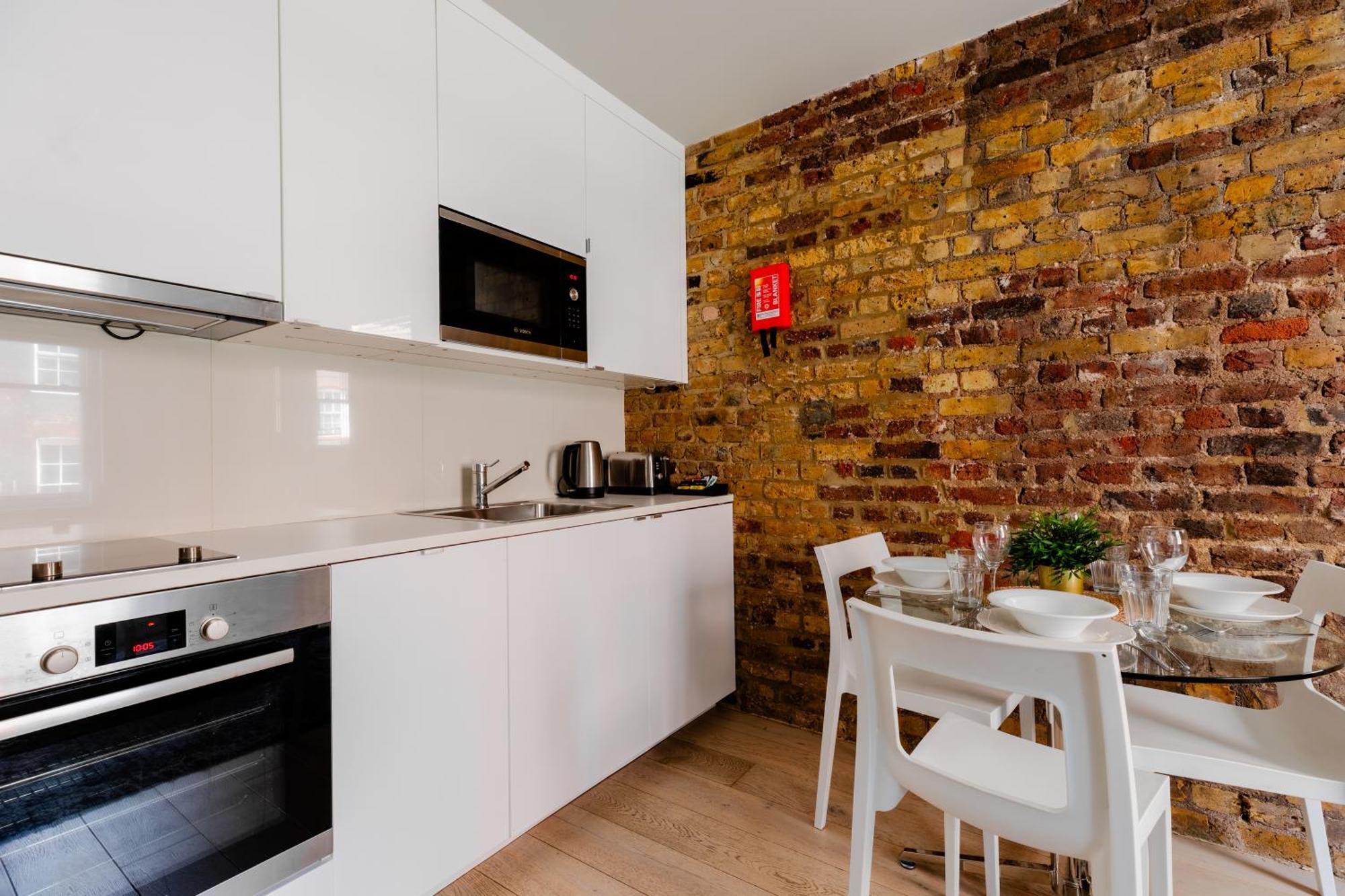 Stayinn Holborn Лондон Екстериор снимка