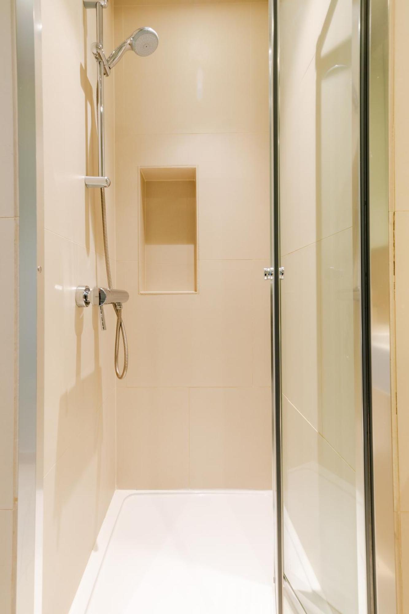 Stayinn Holborn Лондон Екстериор снимка